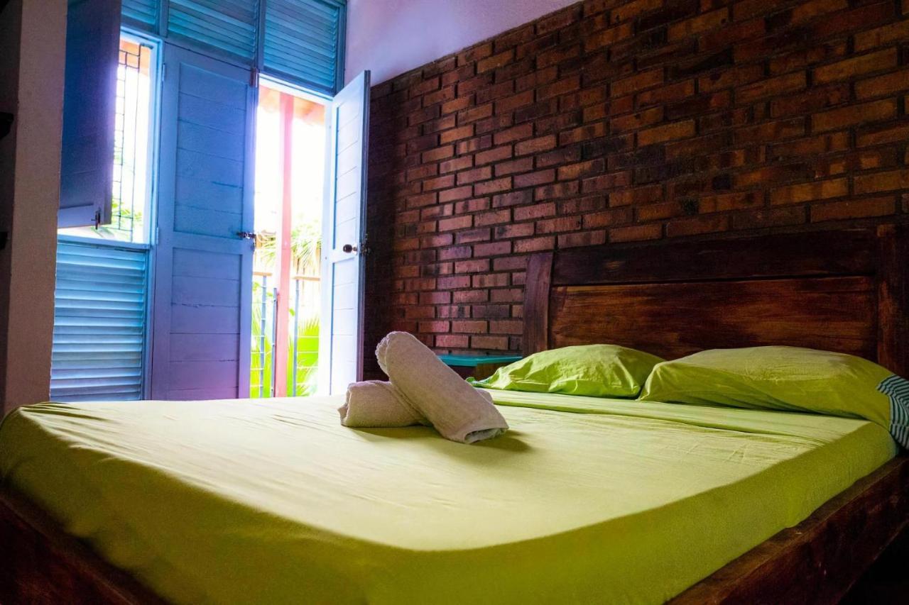 Aluna Hostel B&B 산타마르타 외부 사진